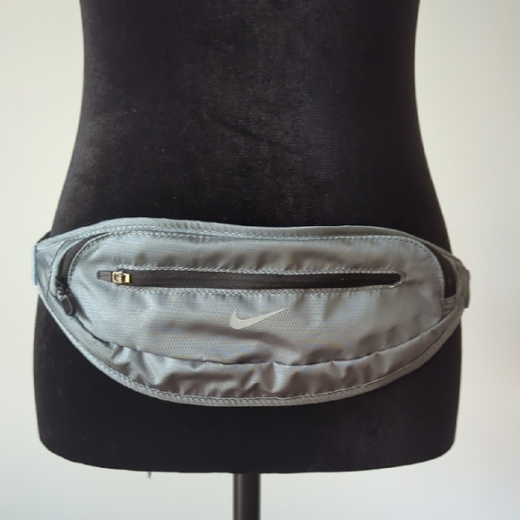 Nike Other - Nike Running Waistpack Gray